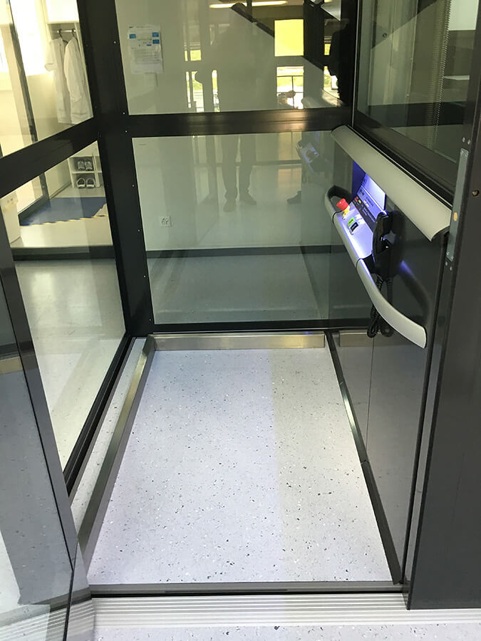 Högg Liftsysteme Rollstuhllifte Sitzlifte Aufzug Hebebühnen Deckenlifte Sonderlösungen Referenz