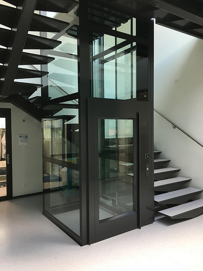 Högg Liftsysteme Rollstuhllifte Sitzlifte Aufzug Hebebühnen Deckenlifte Sonderlösungen Referenz