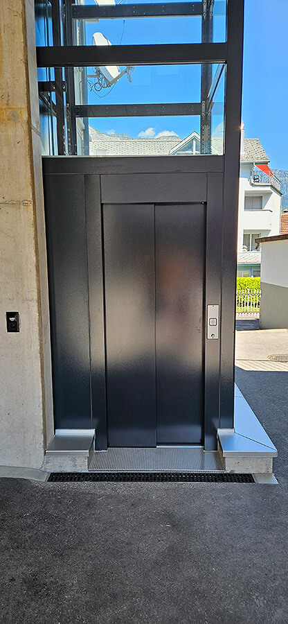 Högg Liftsysteme Rollstuhllifte Sitzlifte Aufzug Hebebühnen Deckenlifte Sonderlösungen Referenz