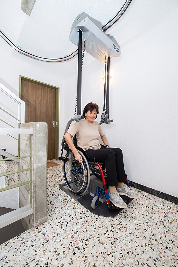 Högg Liftsysteme Rollstuhllifte Sitzlifte Aufzug Hebebühnen Deckenlifte Sonderlösungen Referenz