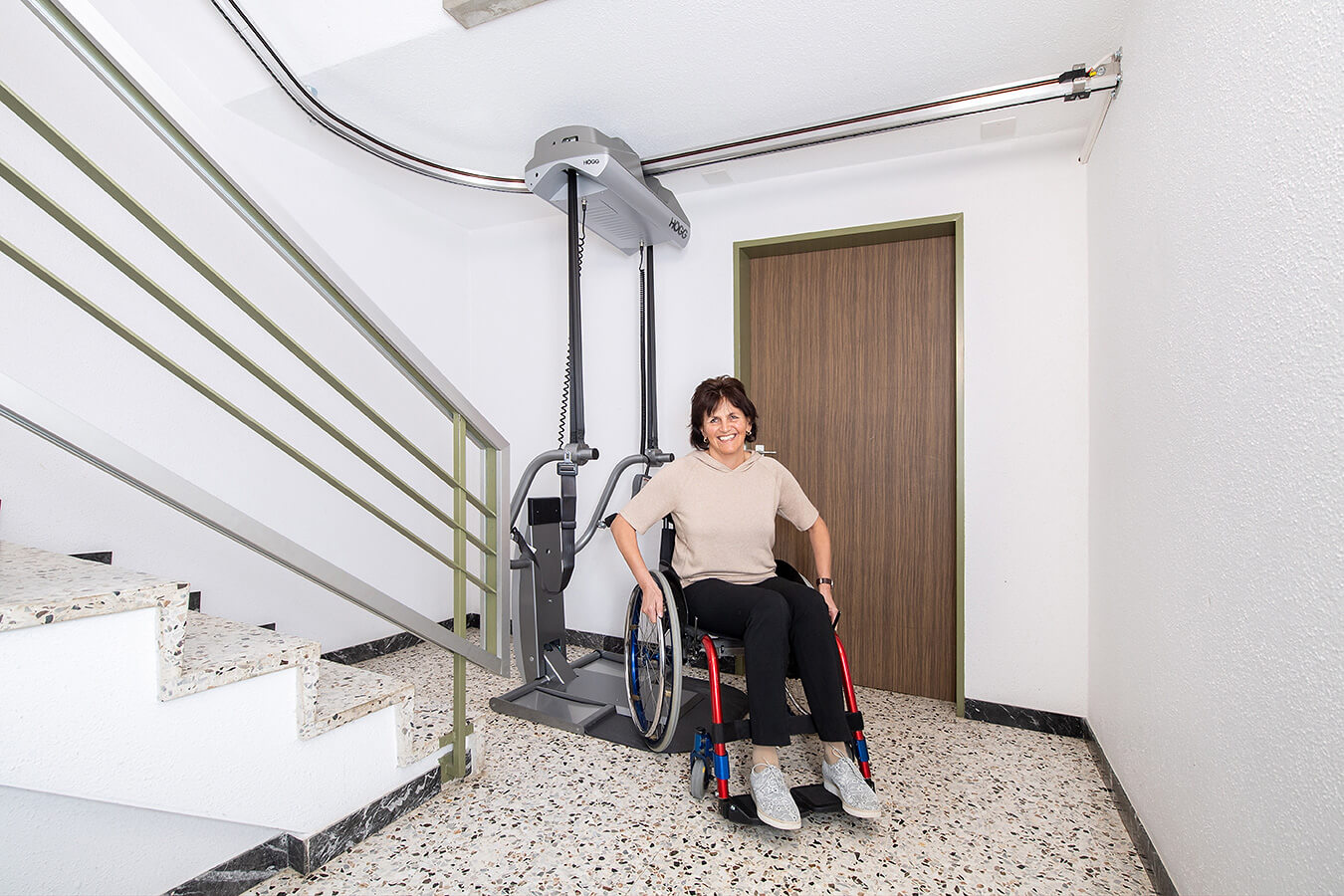 Högg Liftsysteme Rollstuhllifte Sitzlifte Aufzug Hebebühnen Deckenlifte Sonderlösungen Referenz