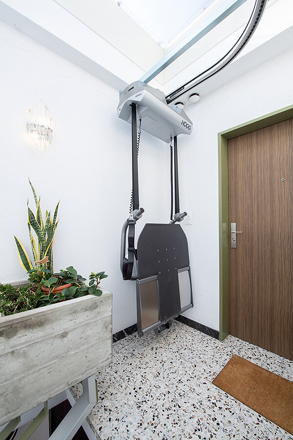 Högg Liftsysteme Rollstuhllifte Sitzlifte Aufzug Hebebühnen Deckenlifte Sonderlösungen Referenz