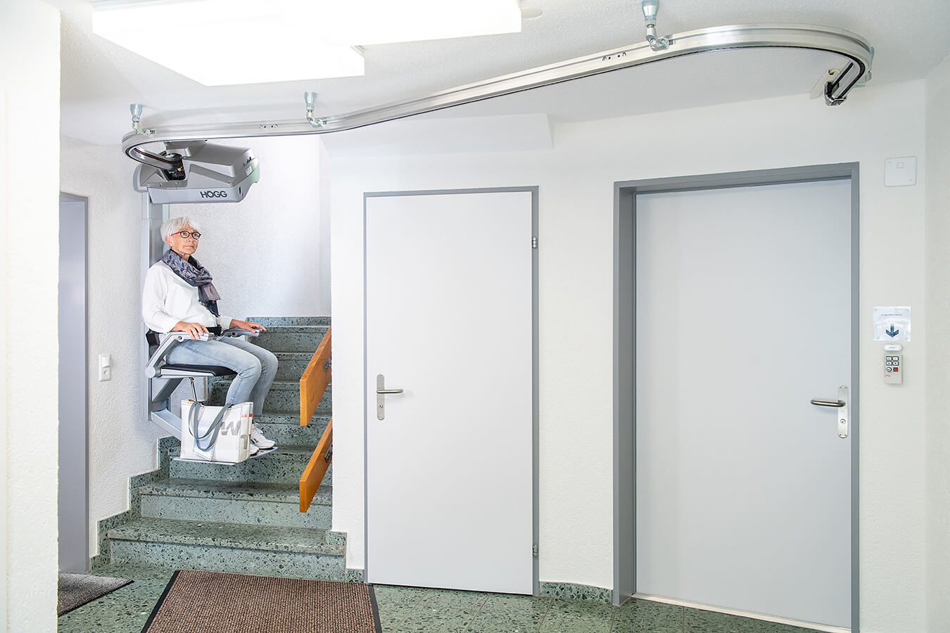Högg Liftsysteme Rollstuhllifte Sitzlifte Aufzug Hebebühnen Deckenlifte Sonderlösungen Referenz