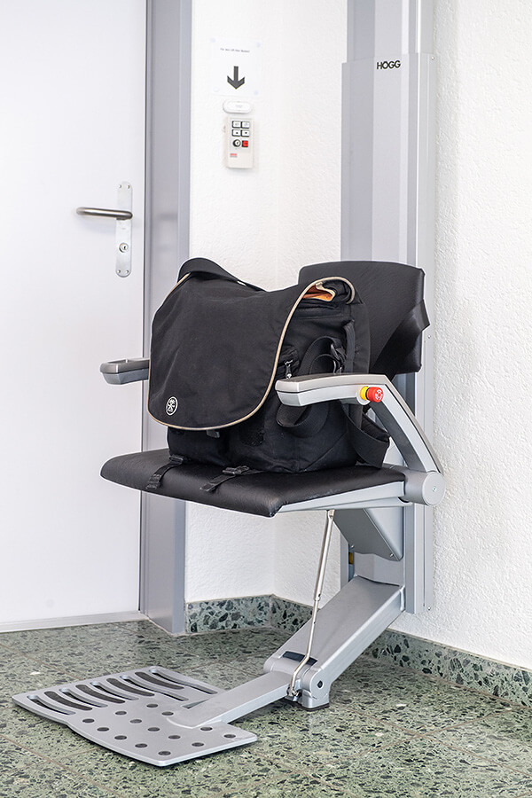 Högg Liftsysteme Rollstuhllifte Sitzlifte Aufzug Hebebühnen Deckenlifte Sonderlösungen Referenz