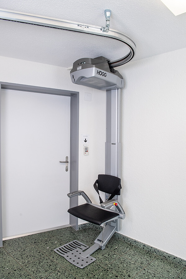Högg Liftsysteme Rollstuhllifte Sitzlifte Aufzug Hebebühnen Deckenlifte Sonderlösungen Referenz