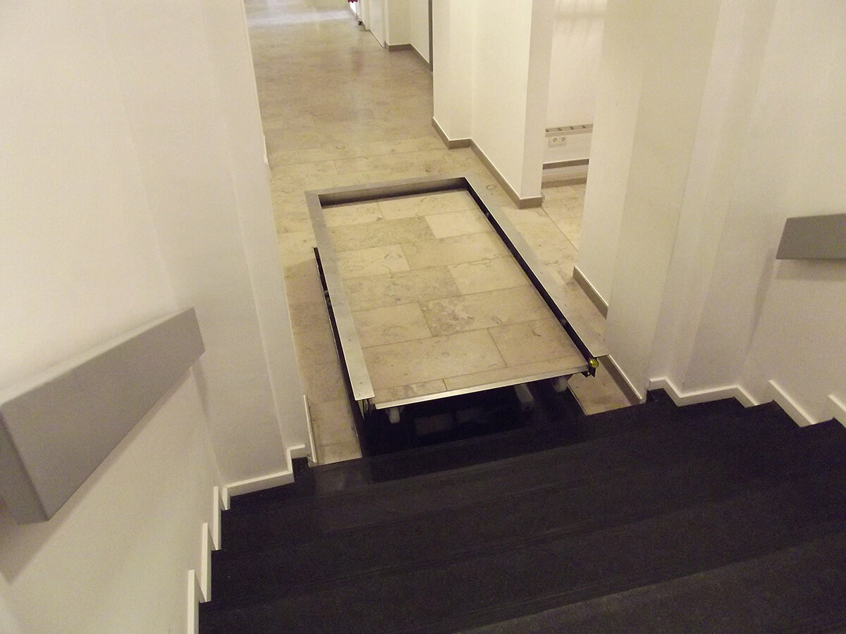 Högg Liftsysteme Rollstuhllifte Sitzlifte Aufzug Hebebühnen Deckenlifte Sonderlösungen Referenz
