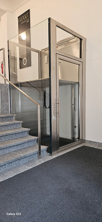 Högg Liftsysteme Rollstuhllifte Sitzlifte Aufzug Hebebühnen Deckenlifte Sonderlösungen Referenz