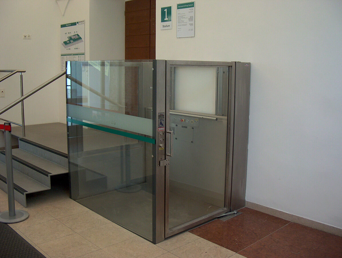 Högg Liftsysteme Rollstuhllifte Sitzlifte Aufzug Hebebühnen Deckenlifte Sonderlösungen Referenz