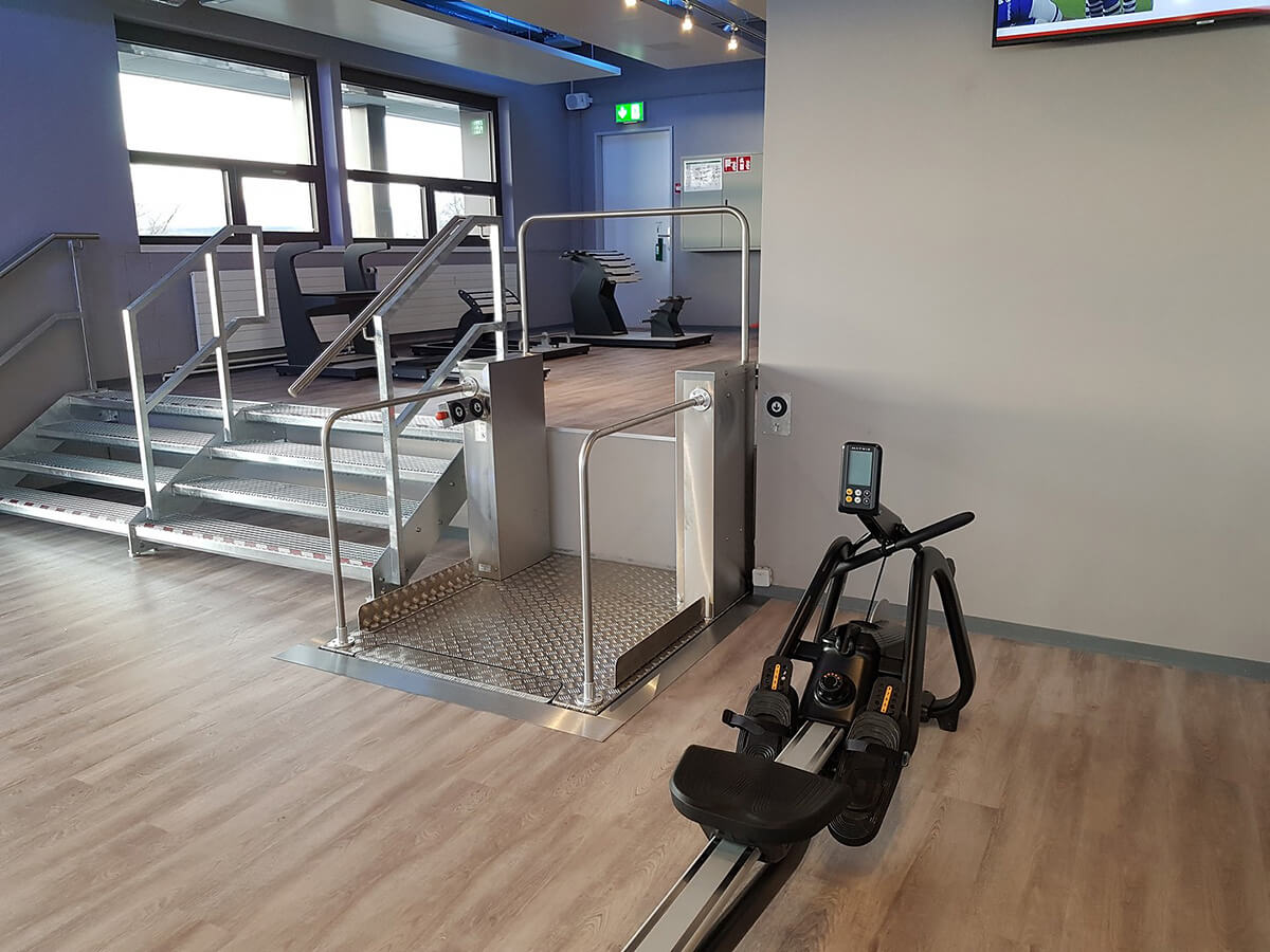 Högg Liftsysteme Rollstuhllifte Sitzlifte Aufzug Hebebühnen Deckenlifte Sonderlösungen Referenz
