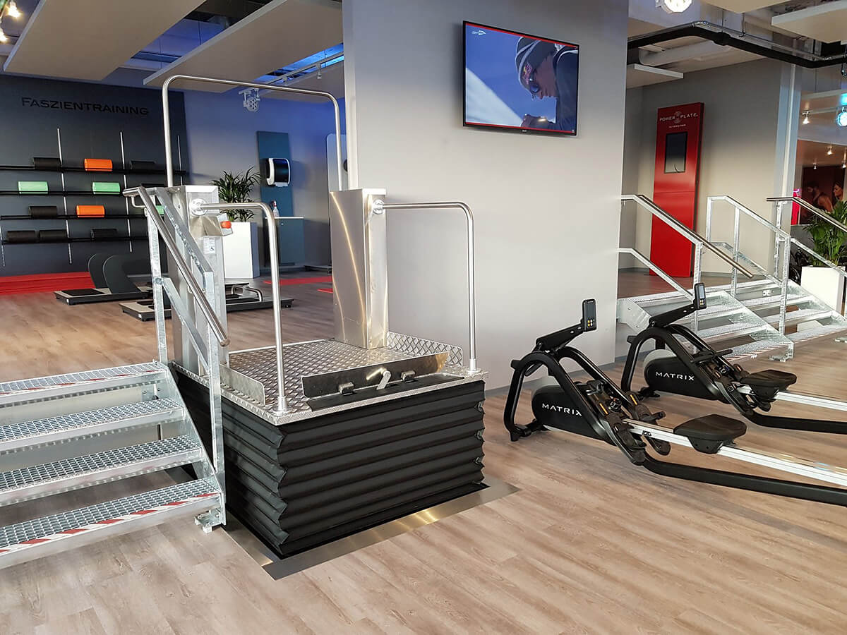 Högg Liftsysteme Rollstuhllifte Sitzlifte Aufzug Hebebühnen Deckenlifte Sonderlösungen Referenz