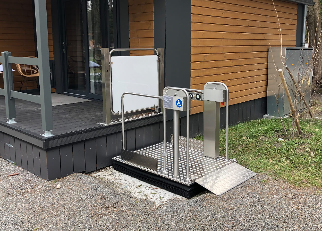 Högg Liftsysteme Rollstuhllifte Sitzlifte Aufzug Hebebühnen Deckenlifte Sonderlösungen Produkte
