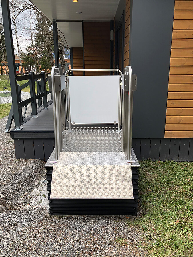 Högg Liftsysteme Rollstuhllifte Sitzlifte Aufzug Hebebühnen Deckenlifte Sonderlösungen Referenz