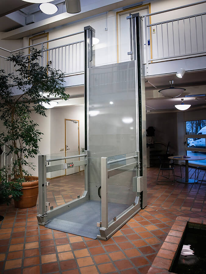 Högg Liftsysteme Rollstuhllifte Sitzlifte Aufzug Hebebühnen Deckenlifte Sonderlösungen Referenz