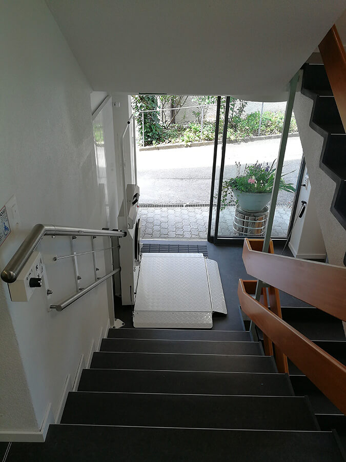 Högg Liftsysteme Rollstuhllifte Sitzlifte Aufzug Hebebühnen Deckenlifte Sonderlösungen Referenz