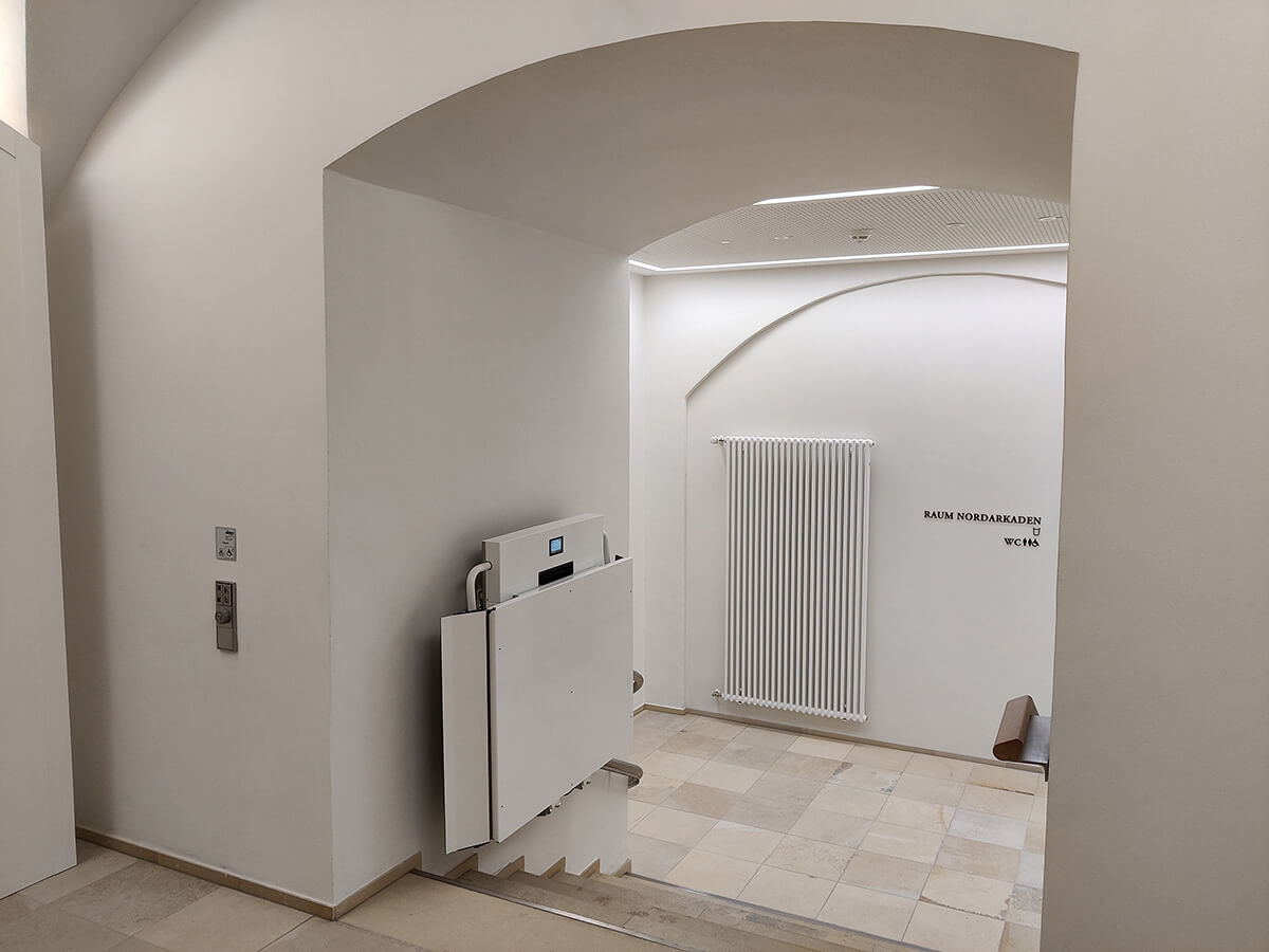 Högg Liftsysteme Rollstuhllifte Sitzlifte Aufzug Hebebühnen Deckenlifte Sonderlösungen Referenz