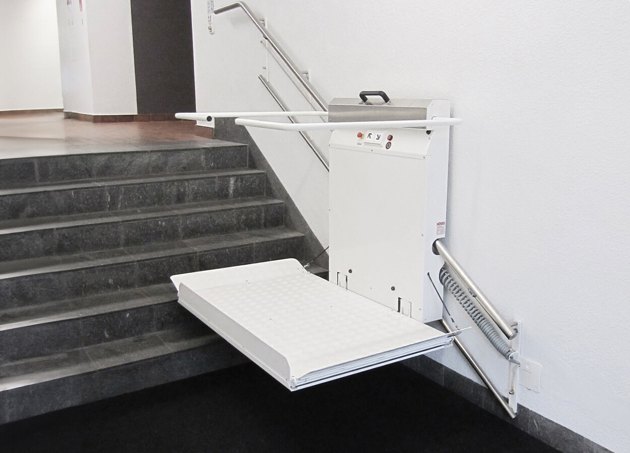 Högg Liftsysteme Rollstuhllifte Sitzlifte Aufzug Hebebühnen Deckenlifte Sonderlösungen Produkte