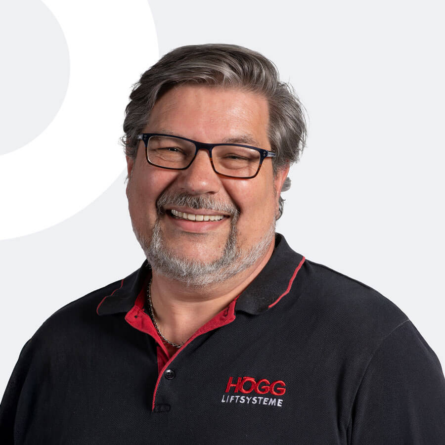 Högg Liftsysteme Rollstuhllifte Sitzlifte Aufzug Hebebühnen Deckenlifte Sonderlösungen Raphael Suhner