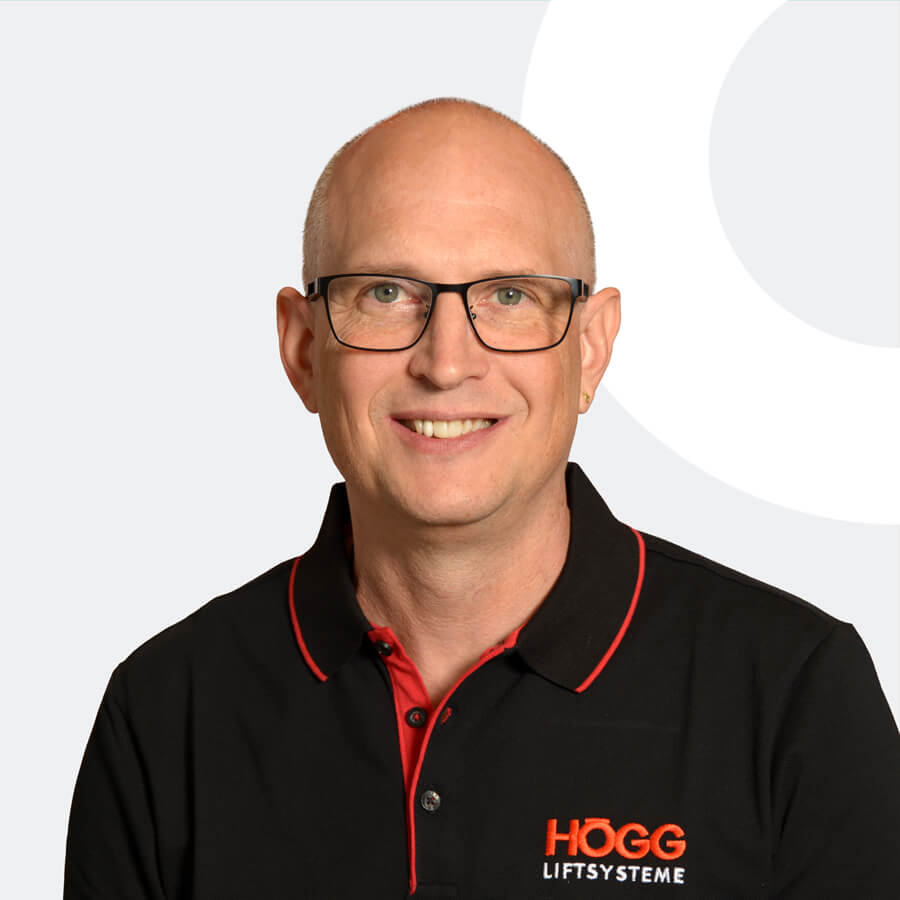 Högg Liftsysteme Rollstuhllifte Sitzlifte Aufzug Hebebühnen Deckenlifte Sonderlösungen Roman Hug