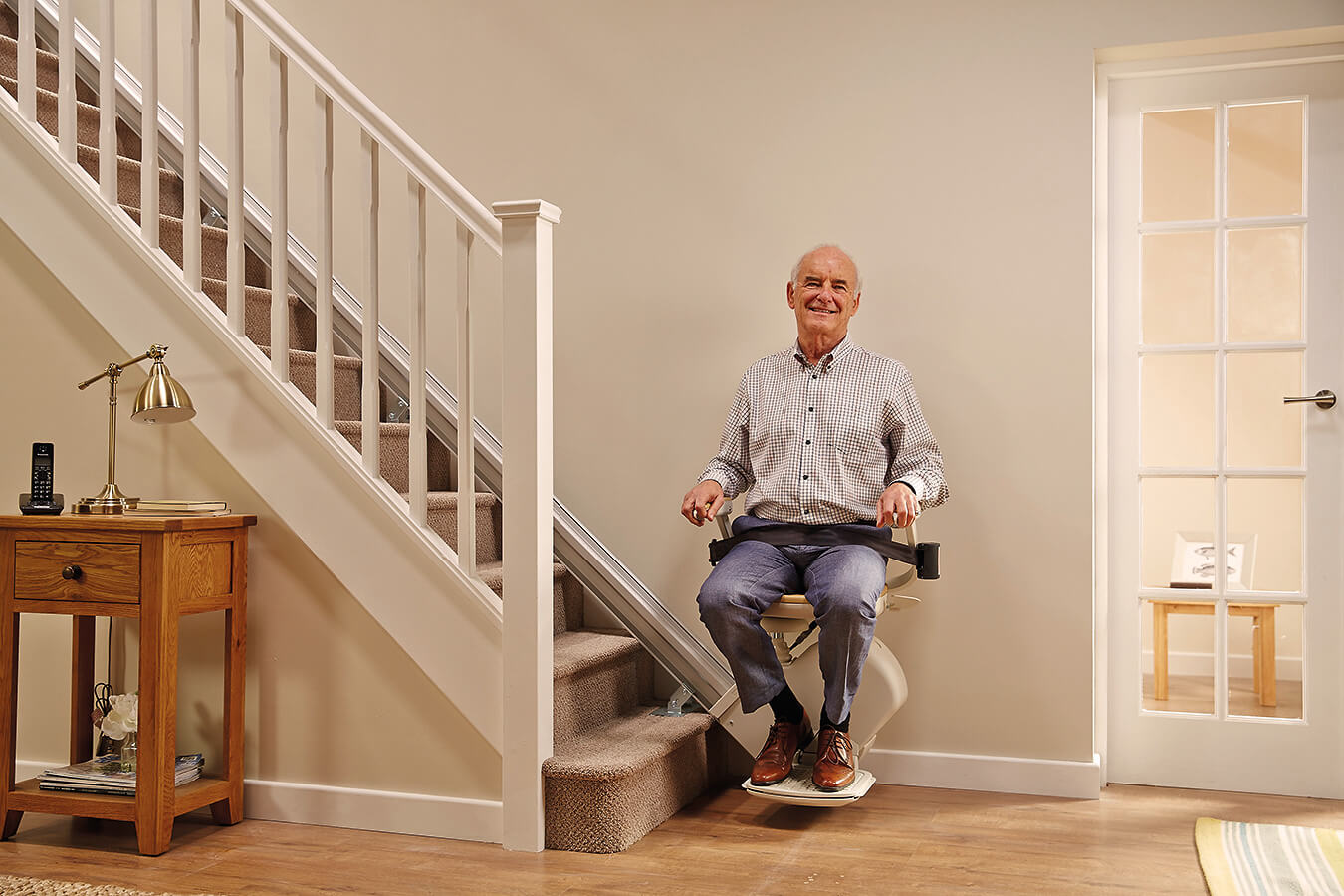 Högg Liftsysteme Rollstuhllifte Sitzlifte Aufzug Hebebühnen Deckenlifte Sonderlösungen Referenz
