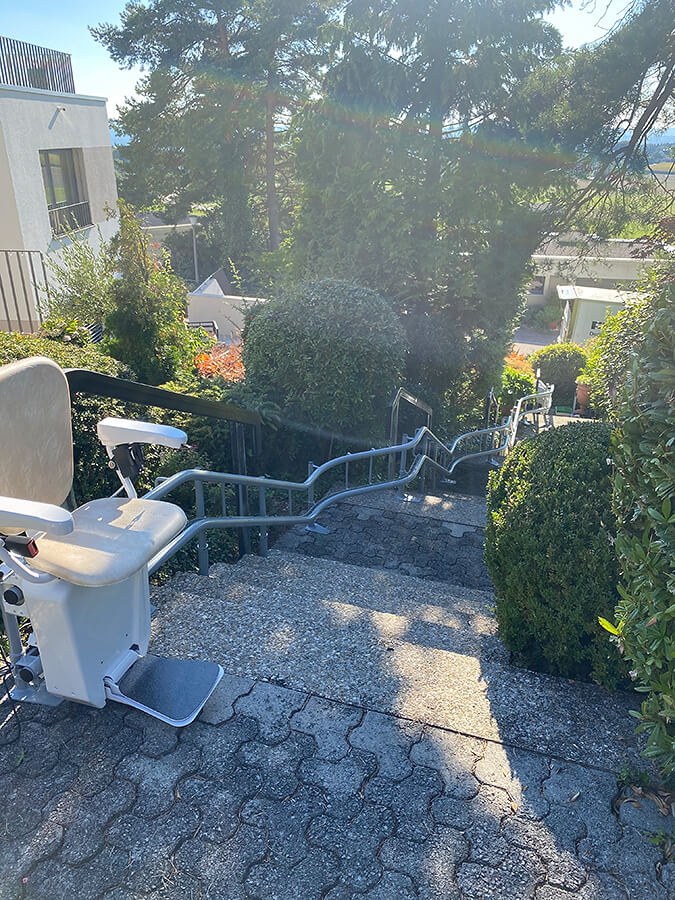 Högg Liftsysteme Rollstuhllifte Sitzlifte Aufzug Hebebühnen Deckenlifte Sonderlösungen Referenz