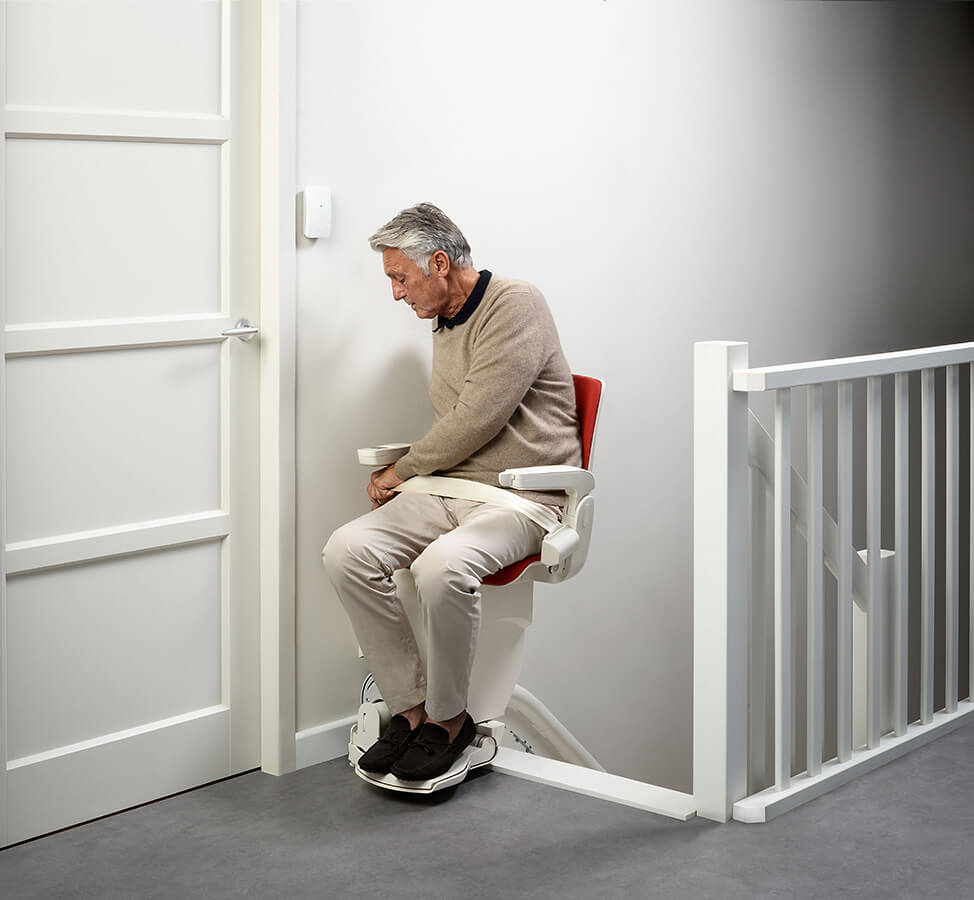 Högg Liftsysteme Rollstuhllifte Sitzlifte Aufzug Hebebühnen Deckenlifte Sonderlösungen Referenz