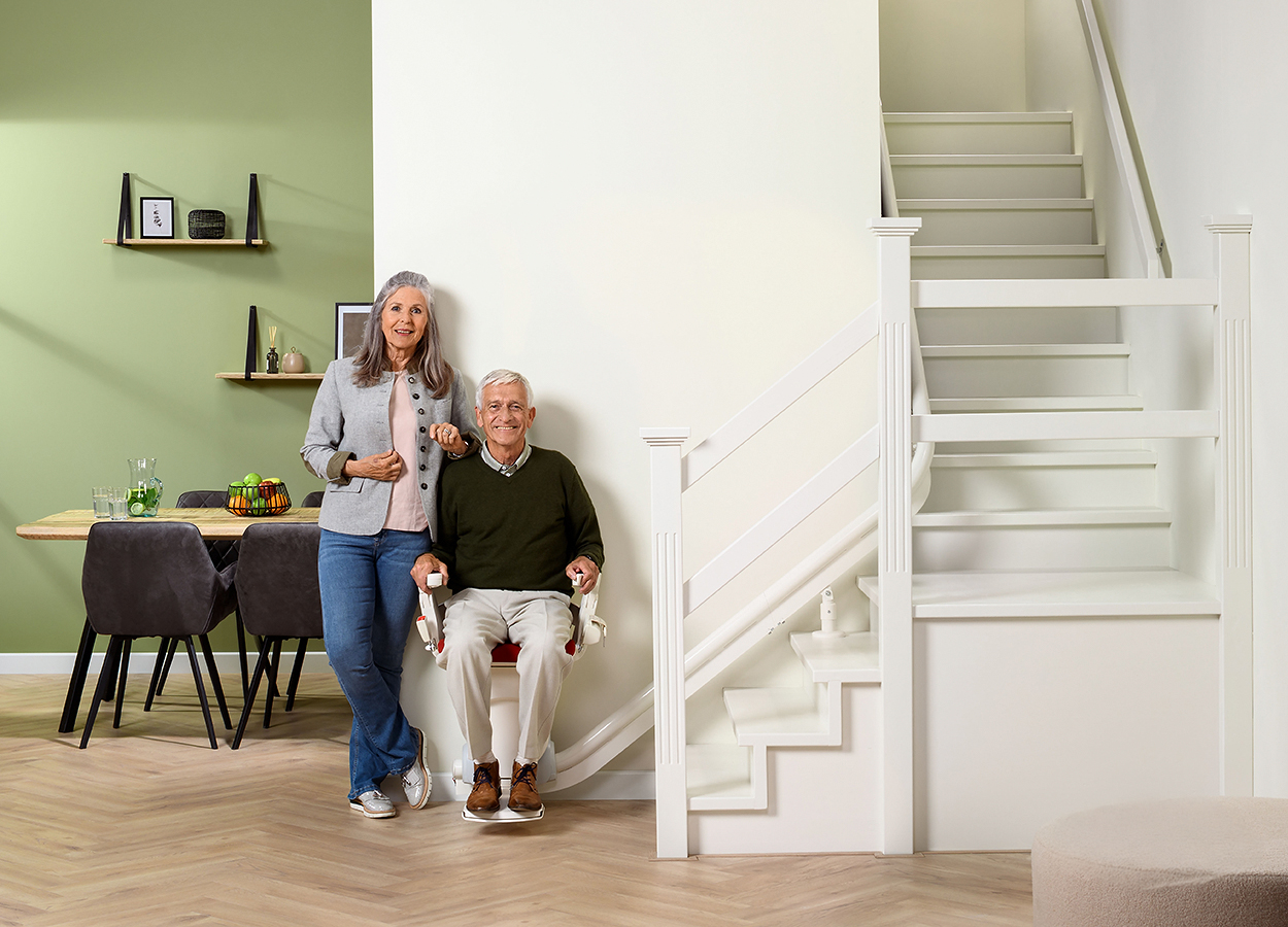 Högg Liftsysteme Rollstuhllifte Sitzlifte Aufzug Hebebühnen Deckenlifte Sonderlösungen Produkte