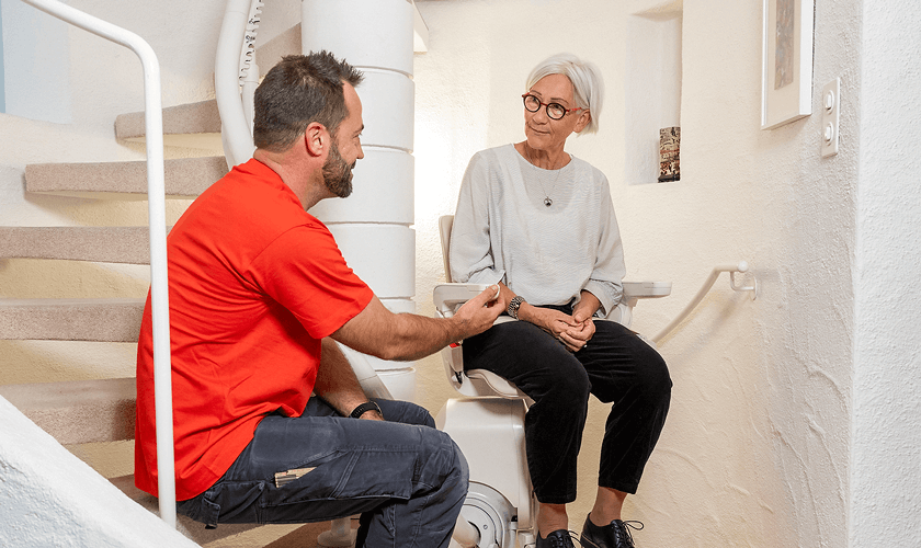 Högg Liftsysteme Rollstuhllifte Sitzlifte Aufzug Hebebühnen Deckenlifte Sonderlösungen