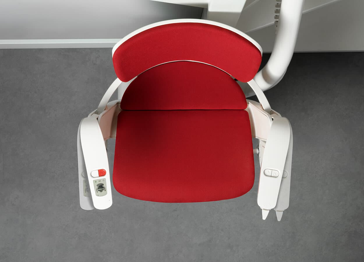 Högg Liftsysteme Rollstuhllifte Sitzlifte Aufzug Hebebühnen Deckenlifte Treppenlift Sonderlösungen Produkte